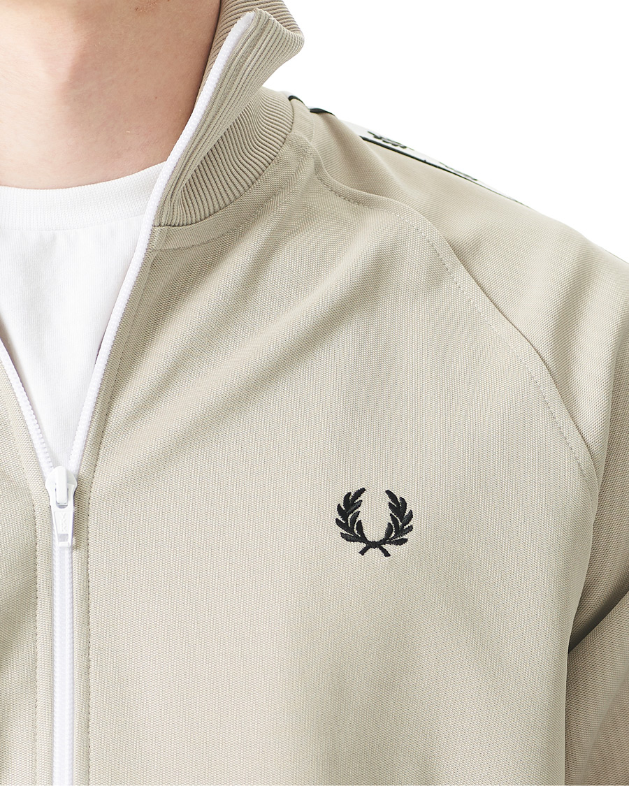 Herre | Trøjer | Fred Perry | Taped Track Jacket Light Oyster