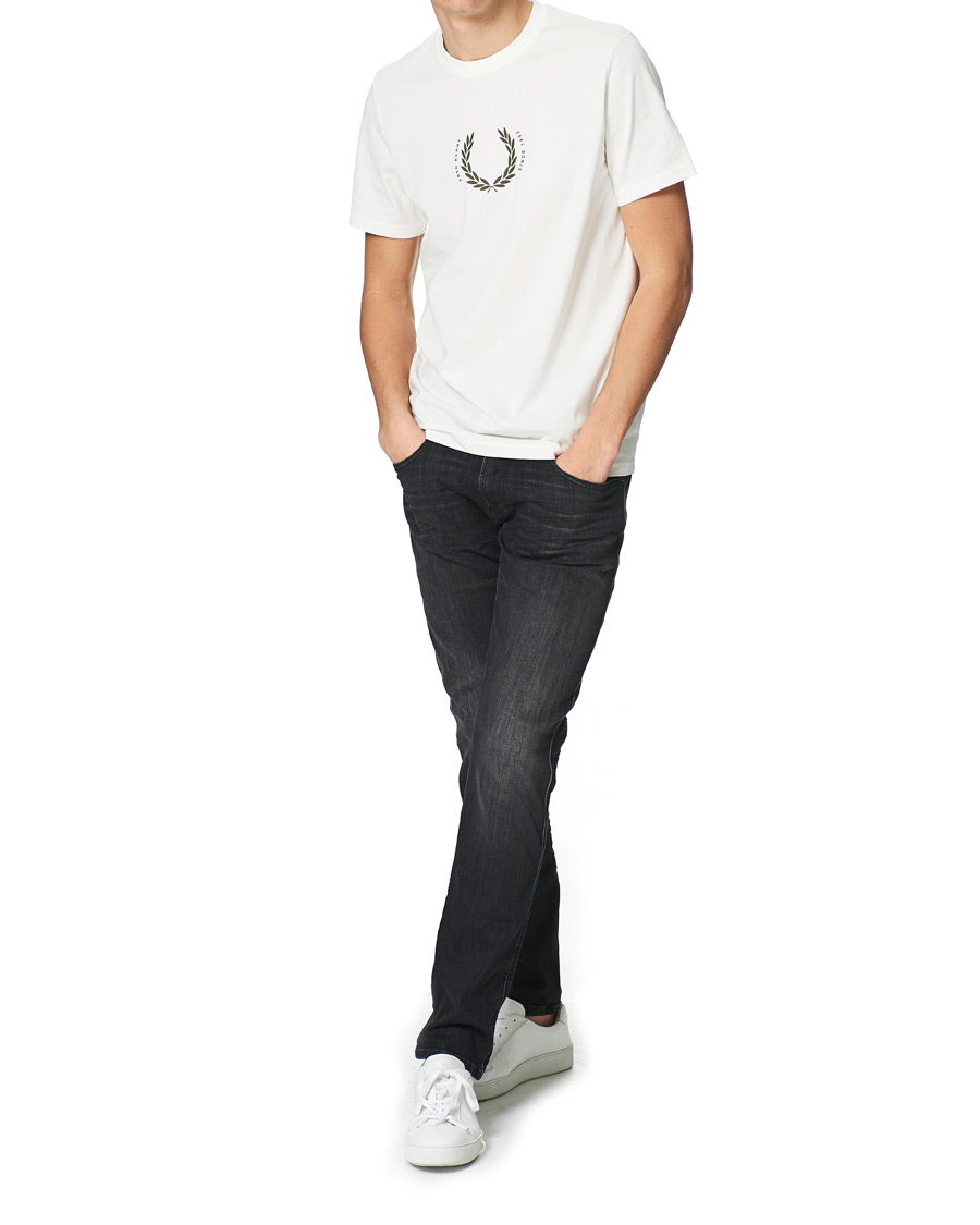 Herre | T-Shirts | Fred Perry | Laurel Wreath Tee Snow White