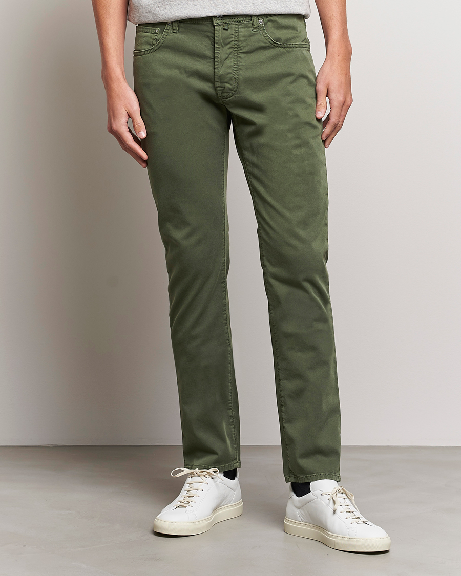 Herre | Jacob Cohën | Jacob Cohën | Bard Garment Dyed Gabardine Trousers Green