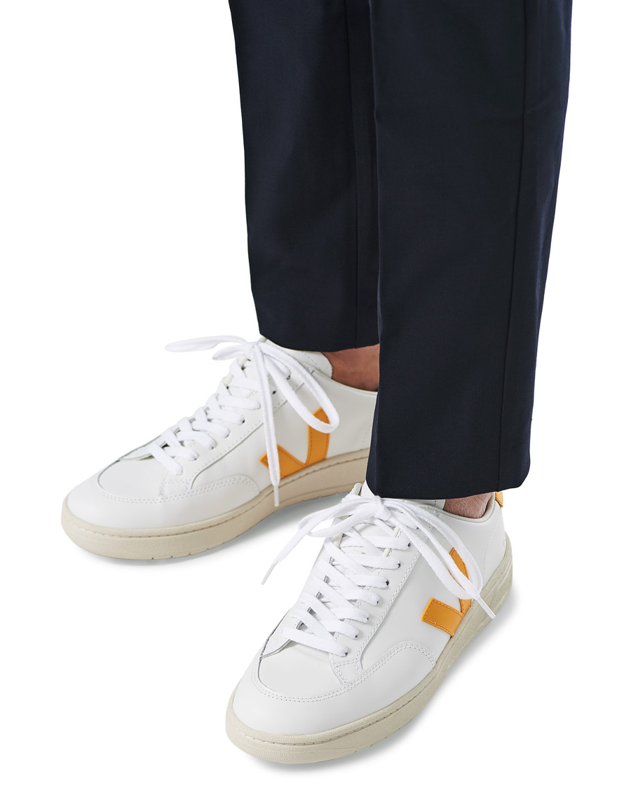 Herre | Veja V-12 Leather Sneaker Extra White/Ouro | Veja | V-12 Leather Sneaker Extra White/Ouro