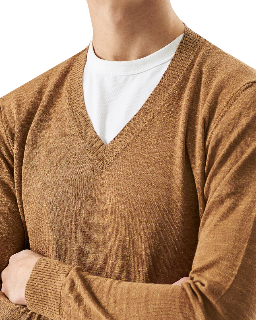 Herre | Trøjer | Oscar Jacobson | Lionel Linen/Cotton V-Neck Brown