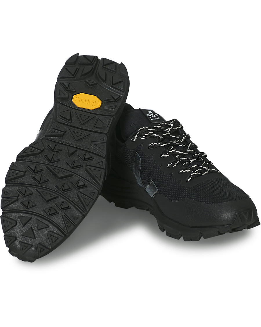 Herre | Veja VEJA X Sea Shepherd Dekkan Vibram Running Sneaker Black | Veja | X Sea Shepherd Dekkan Vibram Running Sneaker Black