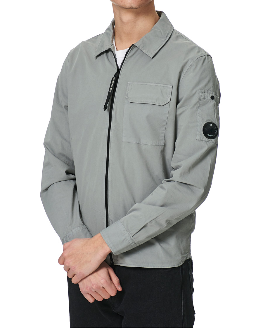 Herre | Skjorter | C.P. Company | Garment Dyed Gabardine Zip Shirt Jacket Light Grey