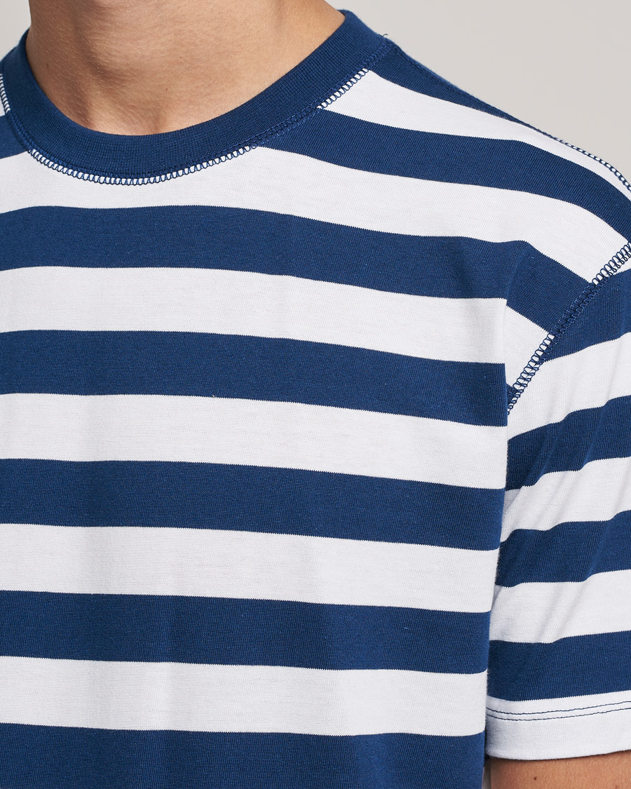 Herre | T-Shirts | Drake's | Striped Cotton Hiking Tee White/Navy