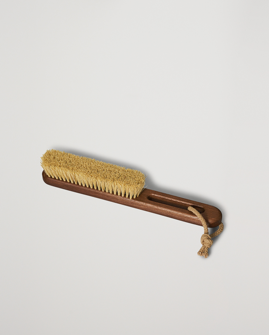 Vegan Clothing Brush -