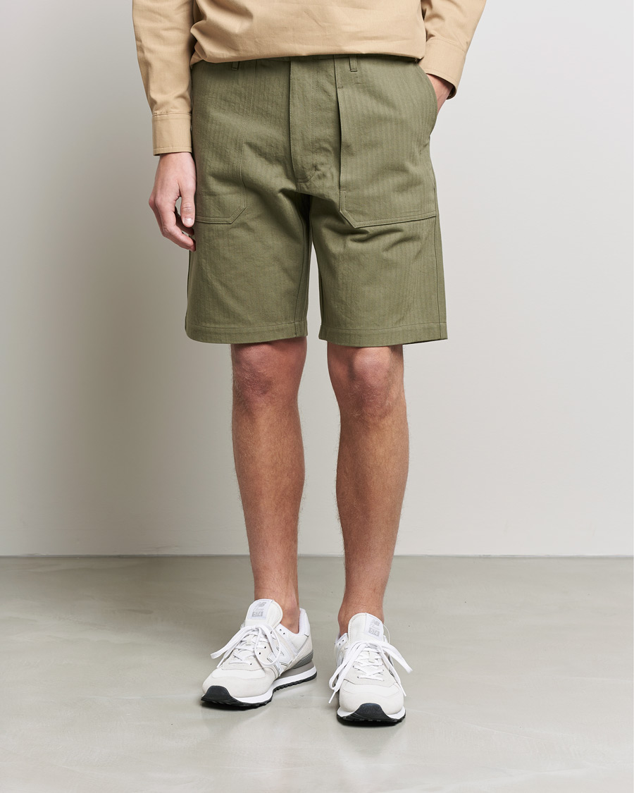 Herre | Chino shorts | Private White V.C. | Maker´s Cotton Herringbone Shorts Khaki