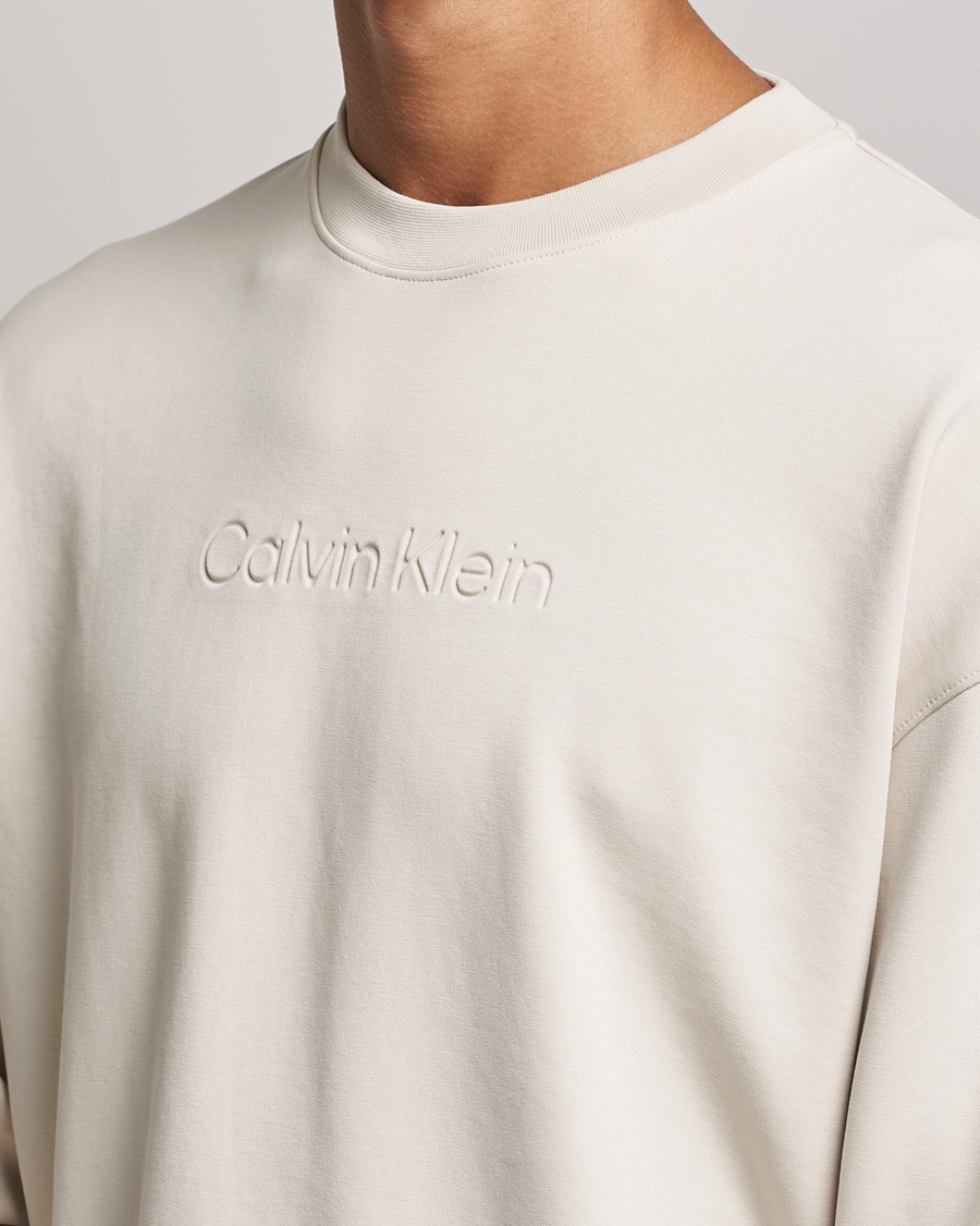 Herre | Trøjer | Calvin Klein | Debossed Logo Crew Neck Sweatshirt Stony Beige
