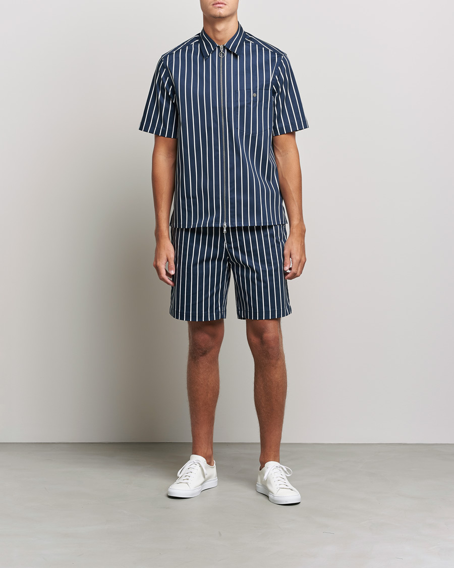 Herre | Shorts | J.Lindeberg | Earl Stripe Resort Shorts Navy