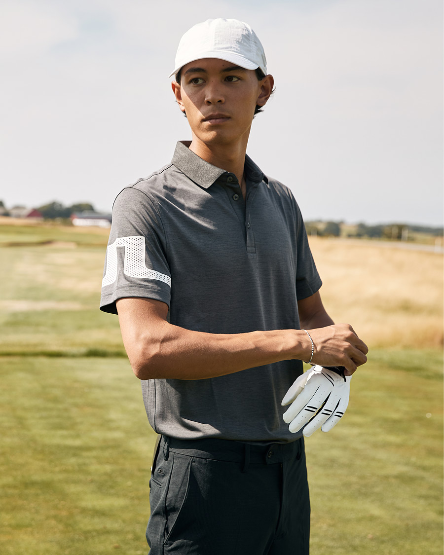 Herre | J.Lindeberg Elijah Crinkle Nylon Logo Cap White | J.Lindeberg | Elijah Crinkle Nylon Logo Cap White