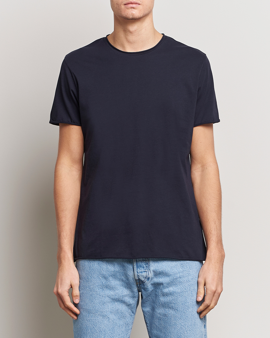 Herre | Wardrobe basics | Filippa K | Roll Neck Crew Neck Tee Navy