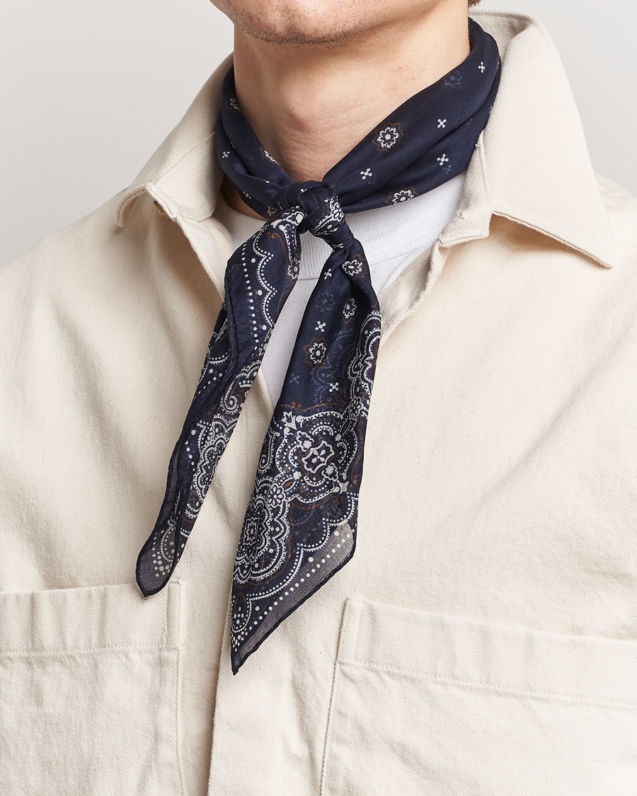 Herre | Tørklæde | Amanda Christensen | Cotton Voilé Printed Medallion Bandana Navy