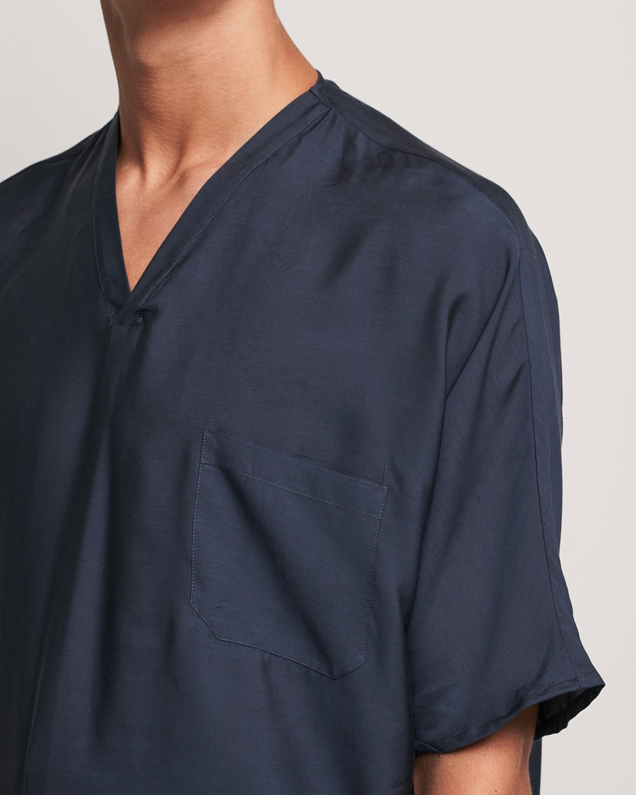 Herre | T-Shirts | Giorgio Armani | Silk Blend T-Shirt Navy