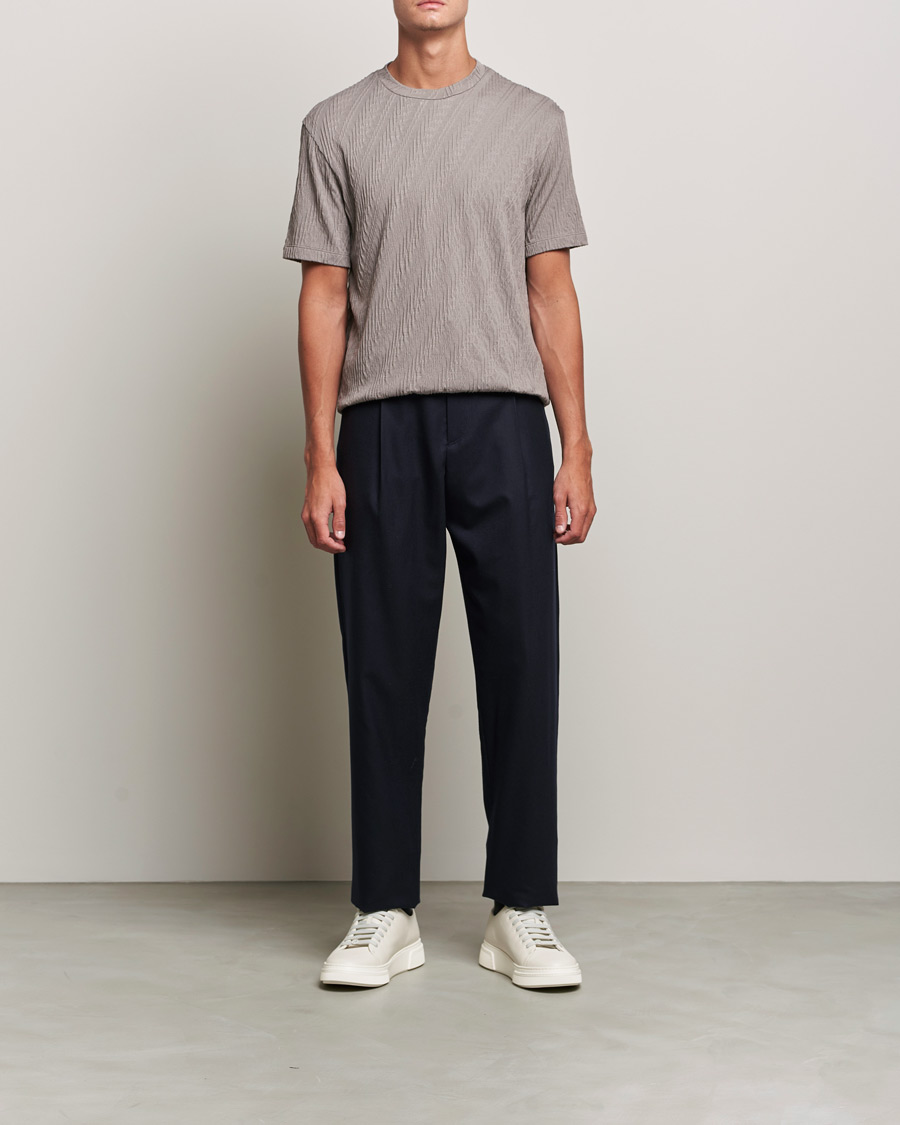 Herre | T-Shirts | Giorgio Armani | Cashmere Blend Chevron T-Shirt Beige