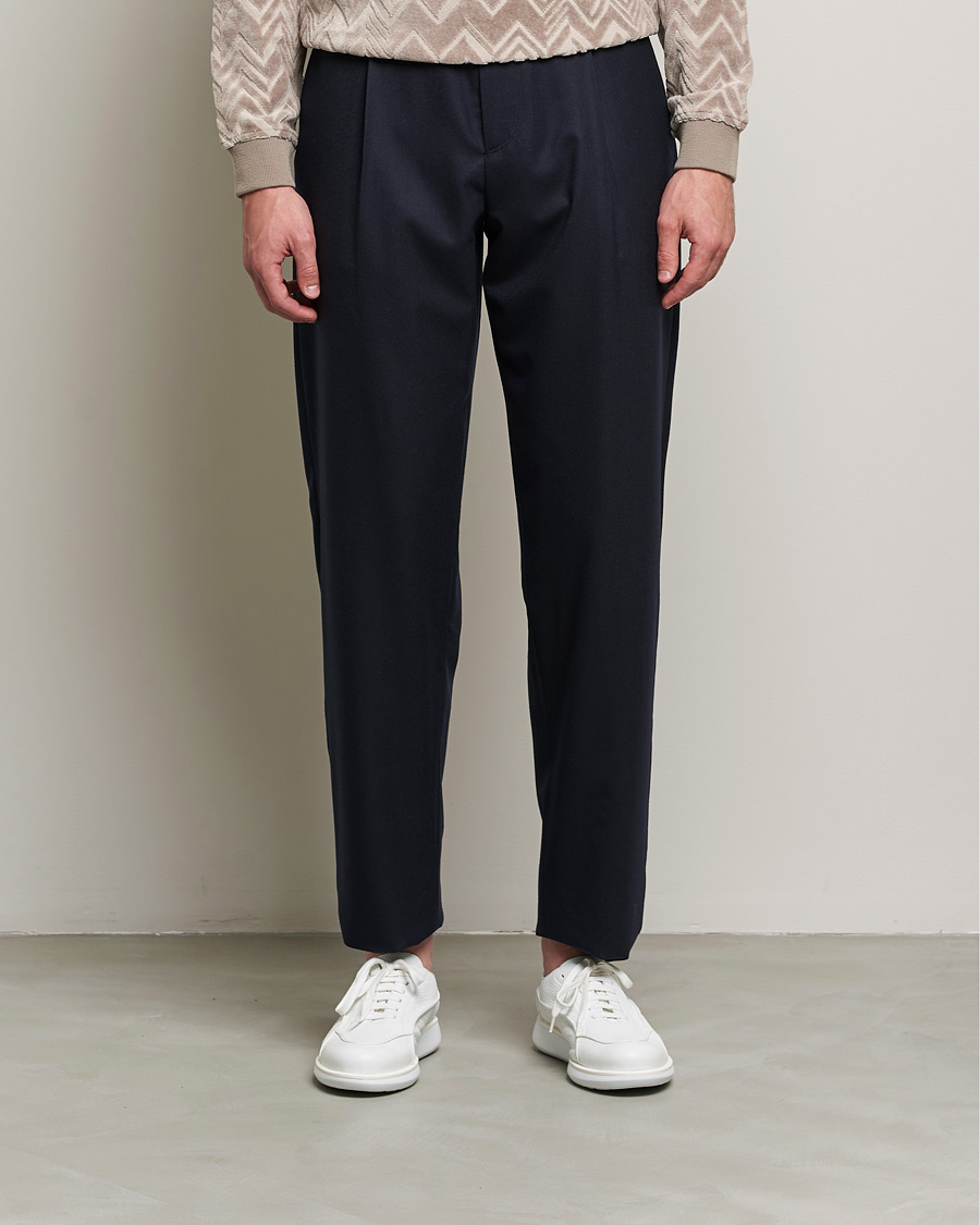 Herre | Italian Department | Giorgio Armani | Tapered Pleated Flannel Trousers Navy