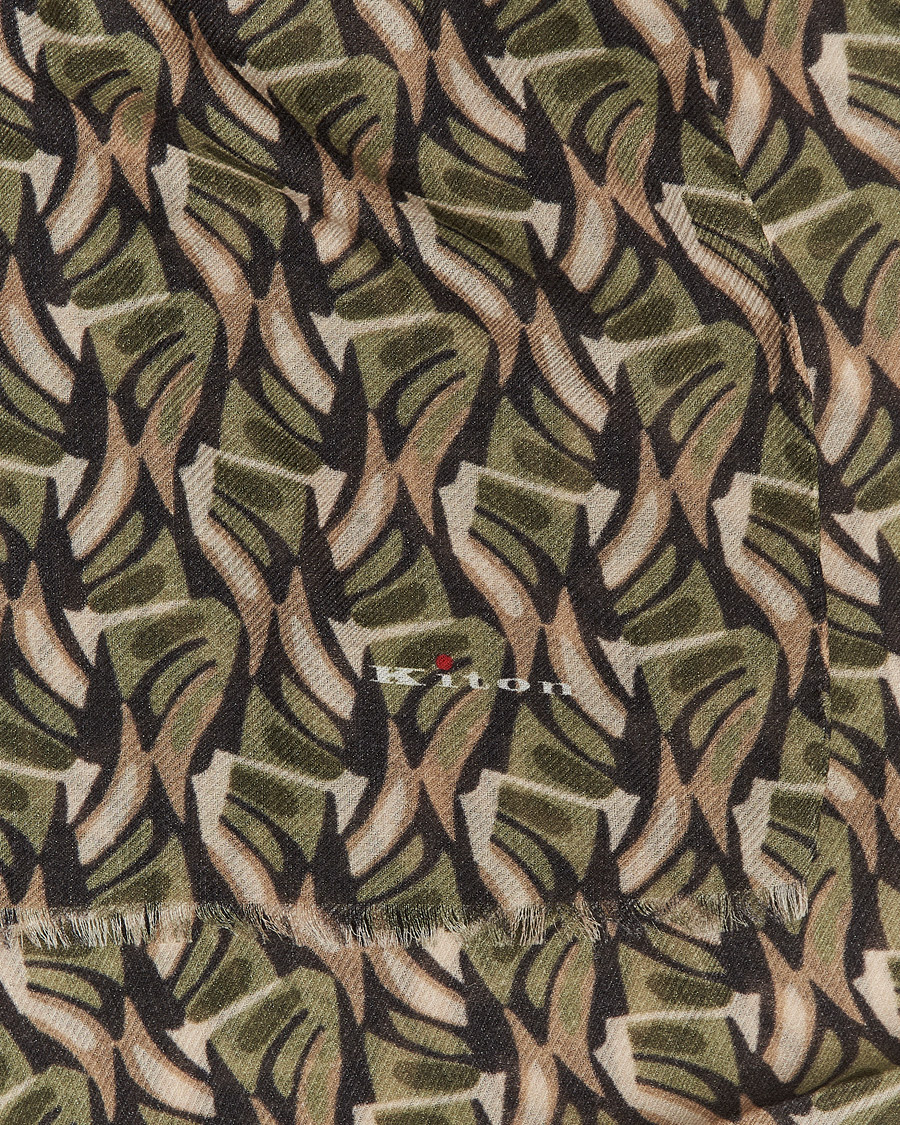 Herre | Kiton Printed Cashmere Blend Scarf Olive/Beige | Kiton | Printed Cashmere Blend Scarf Olive/Beige