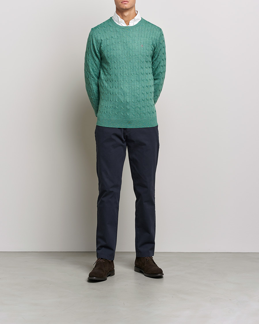 Herre | Trøjer | Morris | Merino Cable Crew Neck Pullover Mineral Green
