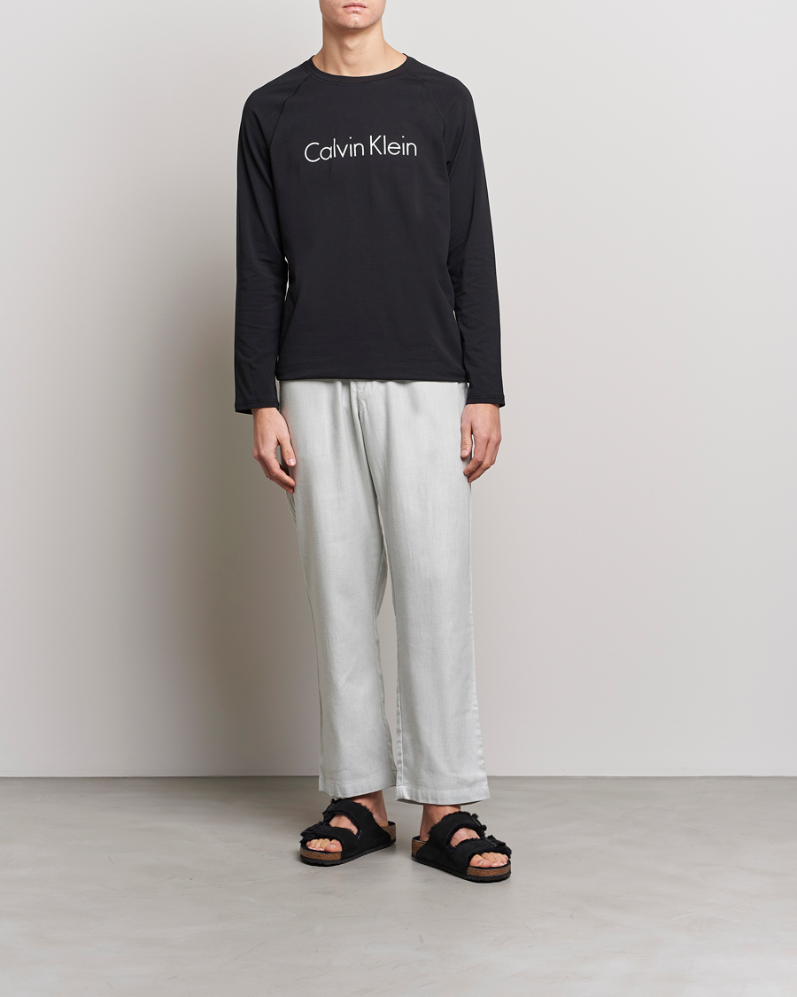 Herre | Pyjamas & Morgenkåber | Calvin Klein | Logo Long Sleeve Pyjama Set Black/White