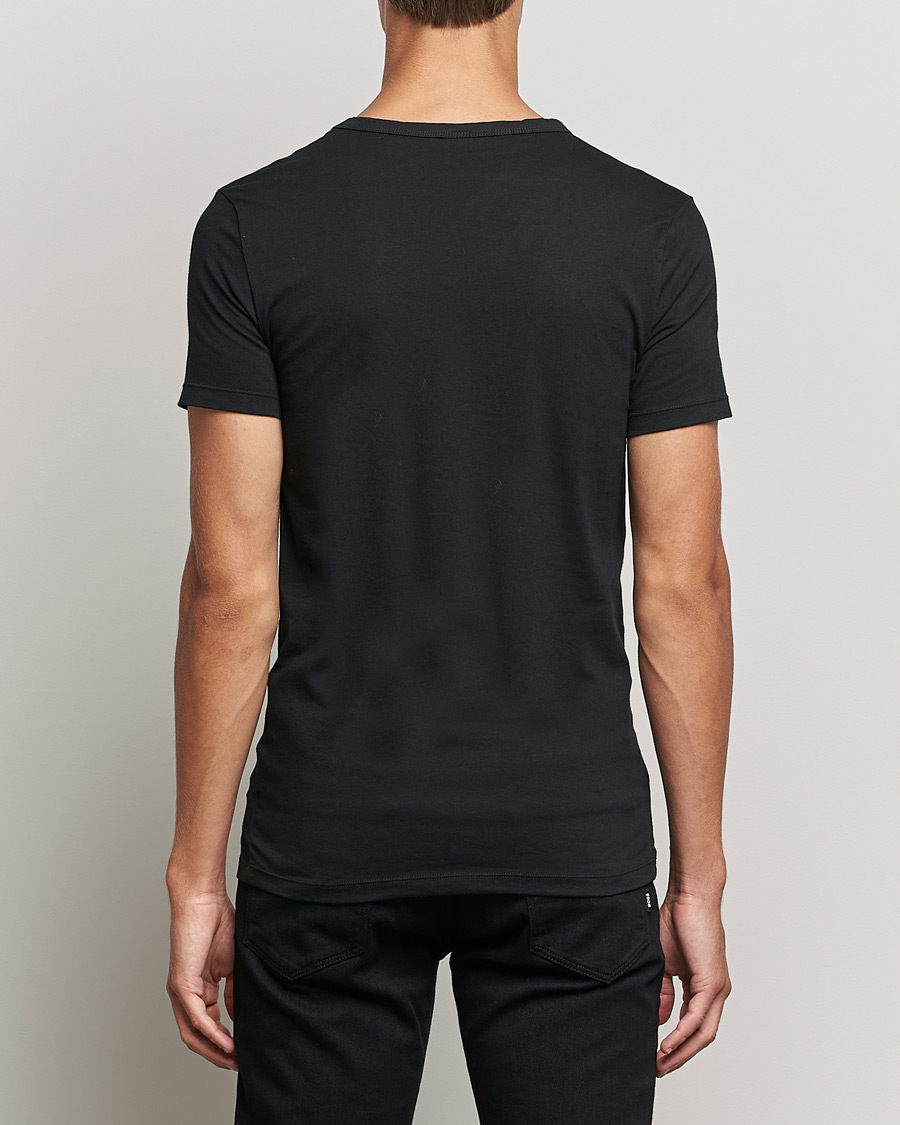 2-Pack V-Neck Slim Fit Black - CareOfCarl.dk