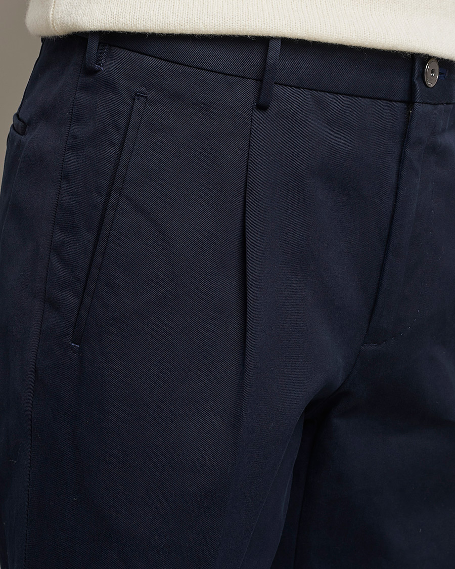 Herre | Bukser | Incotex | Pleated Cotton Stretch Chinos Navy