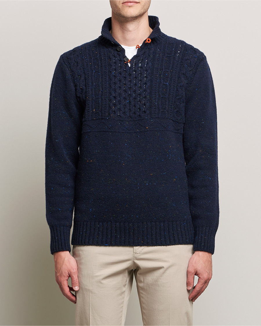 Herre | Trøjer | Inis Meáin | Wool/Cashmere Máirtín Beag Galánta Button Neck Navy
