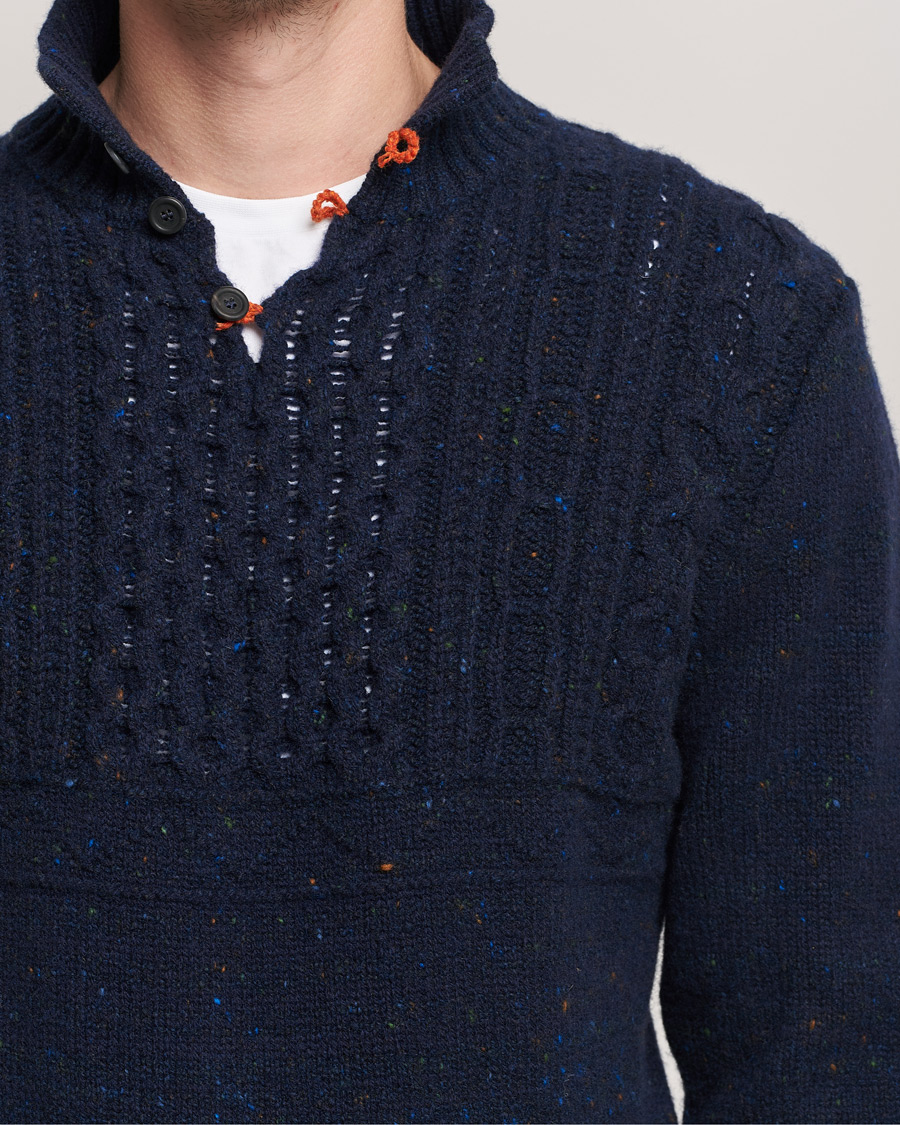Herre | Trøjer | Inis Meáin | Wool/Cashmere Máirtín Beag Galánta Button Neck Navy