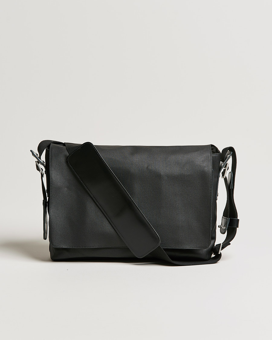 Herre | Brooks England Barbican Cotton Canvas 13L Shoulder Bag Black | Brooks England | Barbican Cotton Canvas 13L Shoulder Bag Black