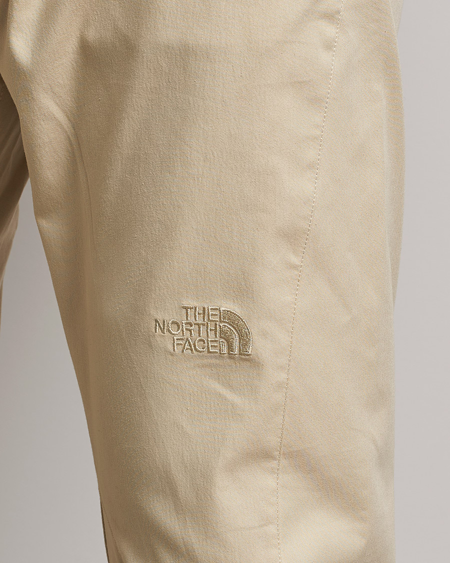 Herre | Bukser | The North Face | Tapered Heritage Chinos Gravel
