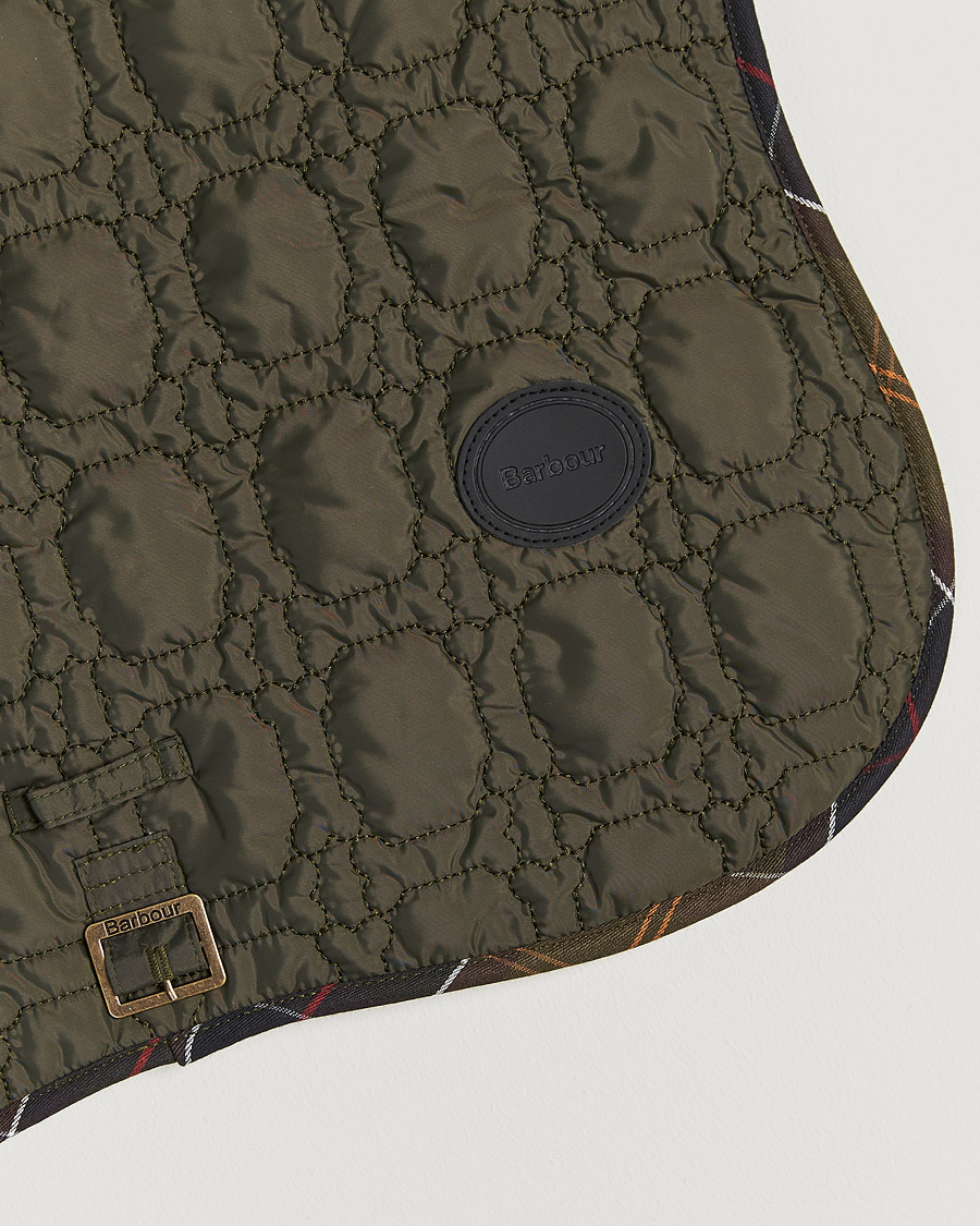Herre | Barbour Lifestyle Dogbone Quilted Dog Coat Olive | Barbour Lifestyle | Dogbone Quilted Dog Coat Olive