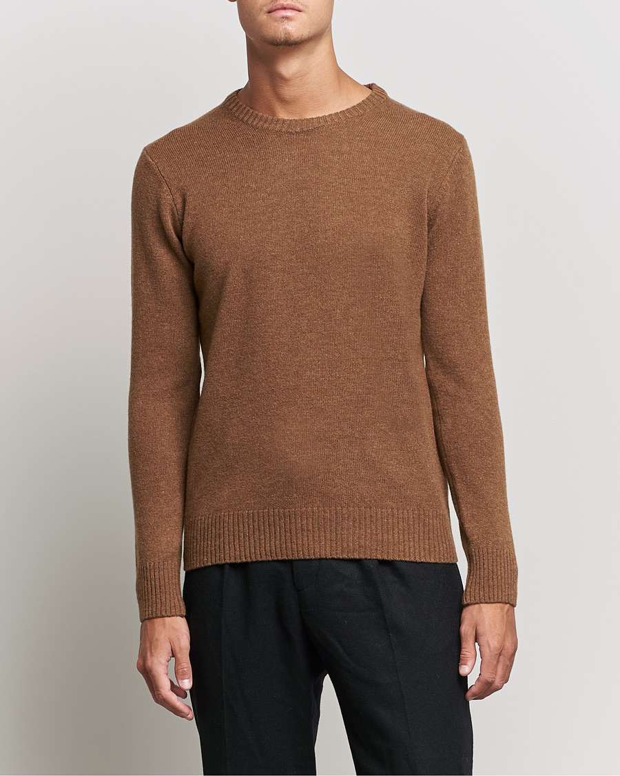 Herre | Trøjer | Oscar Jacobson | Emerson Patch Wool Roundneck Brown