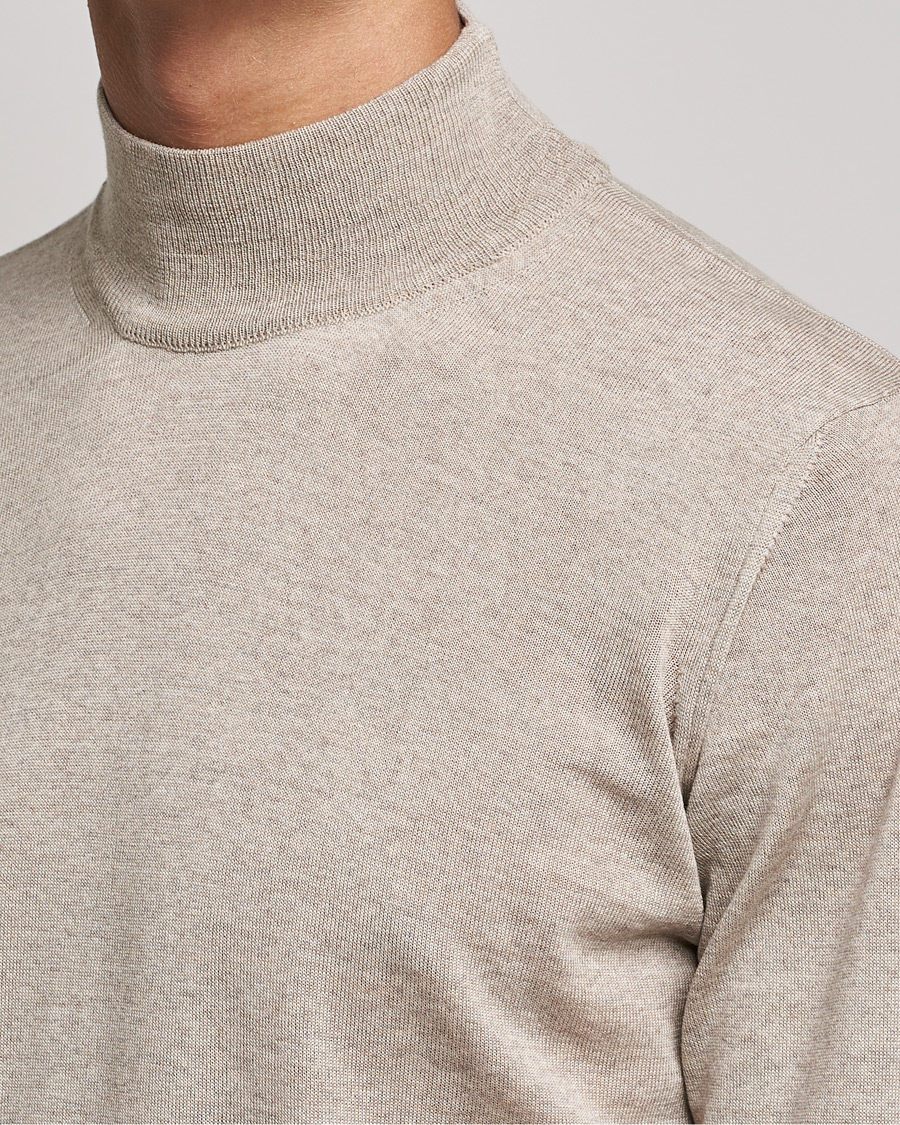 Herre | Trøjer | Oscar Jacobson | Hilton Extrafine Merino Mock Neck Beige