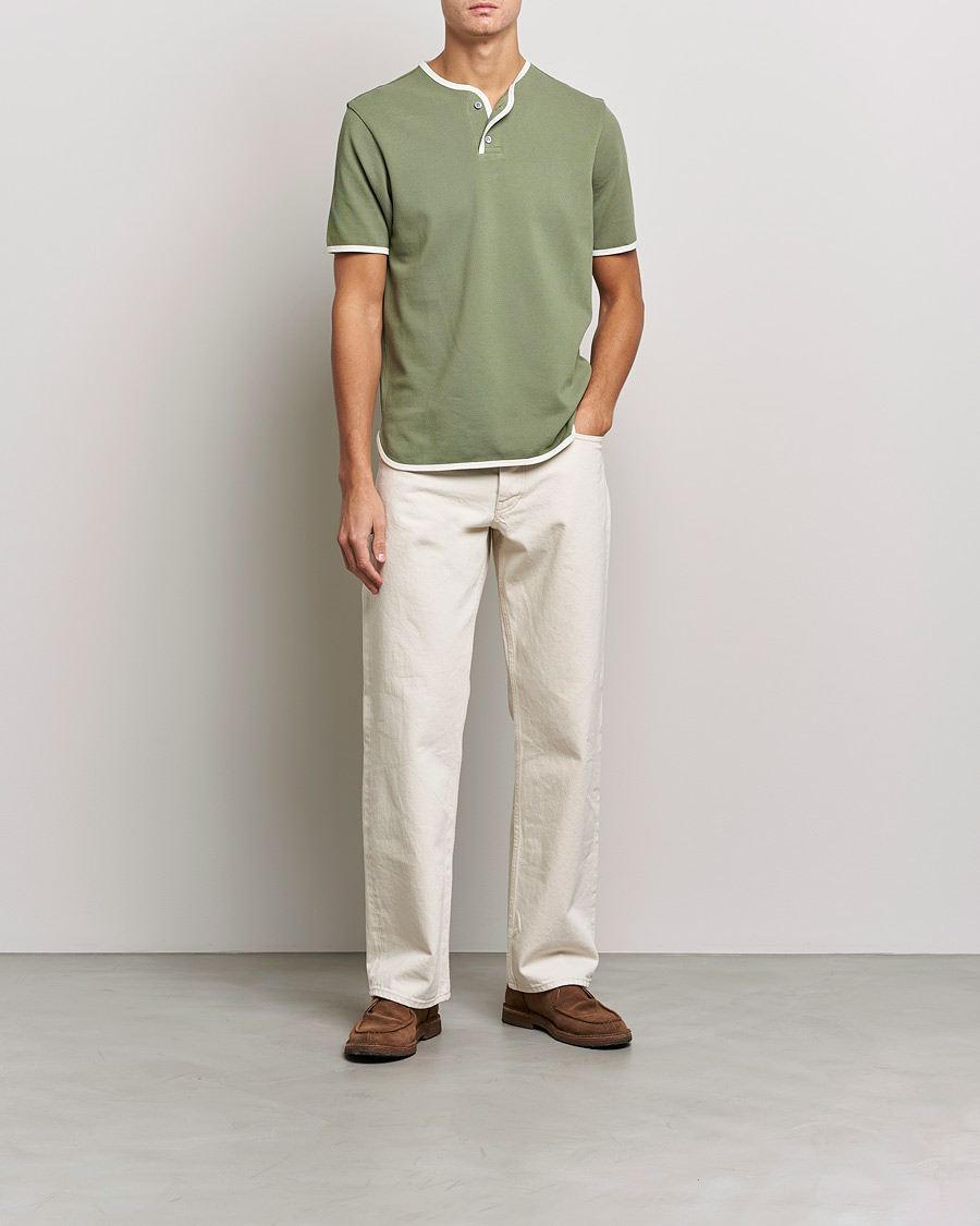 Herre | T-Shirts | Sunspel | Paul Weller Heavy Cotton Pique Henley T-Shirt Dark Sage