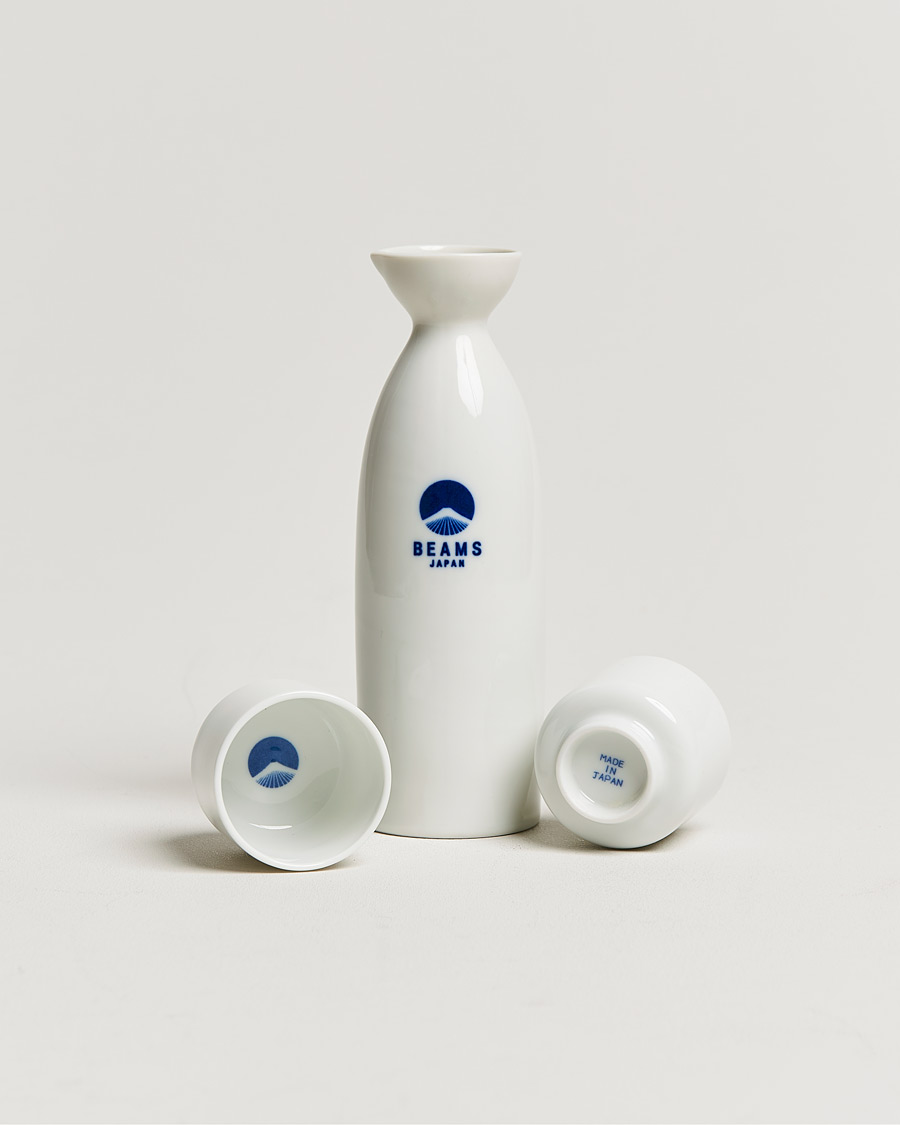 Herre | Beams Japan Sake Bottle & Cup Set White | Beams Japan | Sake Bottle & Cup Set White