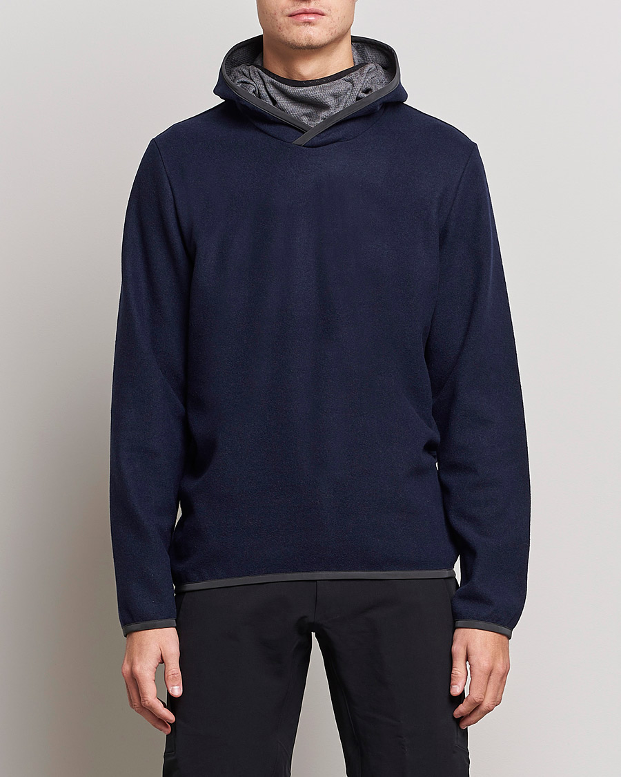 Herre | Trøjer | SEASE | Drone Wool/Jersey Hood Navy
