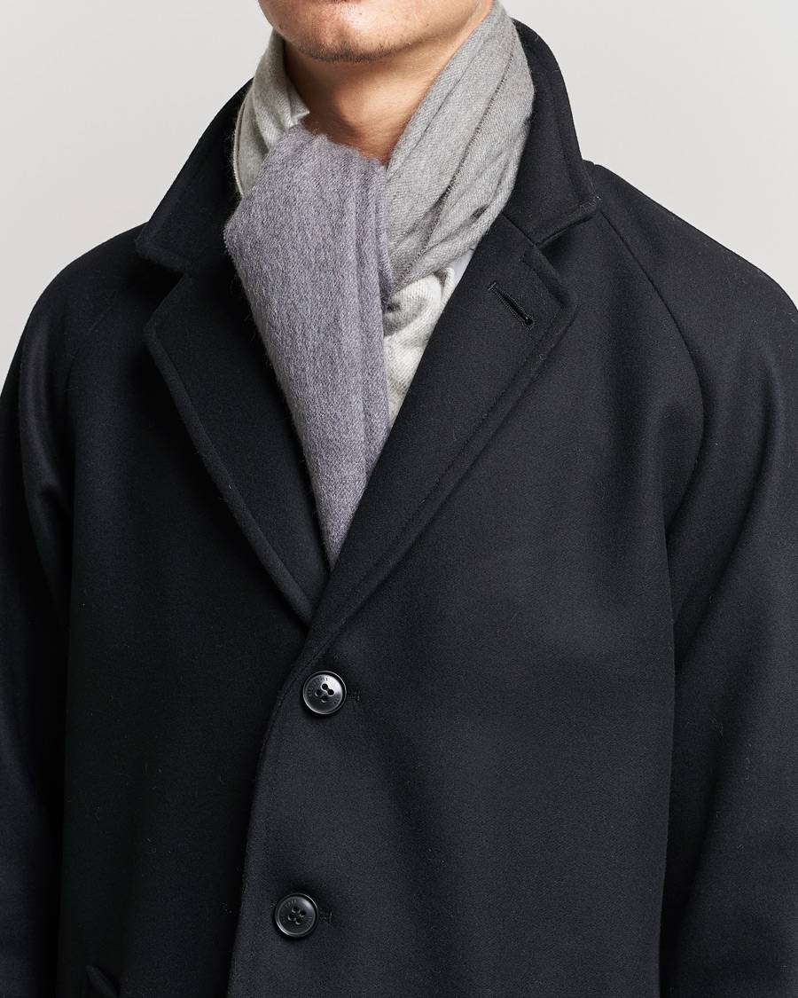 Herre | Begg & Co Nuance Ombre Cashmere Scarf Marble Midnight | Begg & Co | Nuance Ombre Cashmere Scarf Marble Midnight