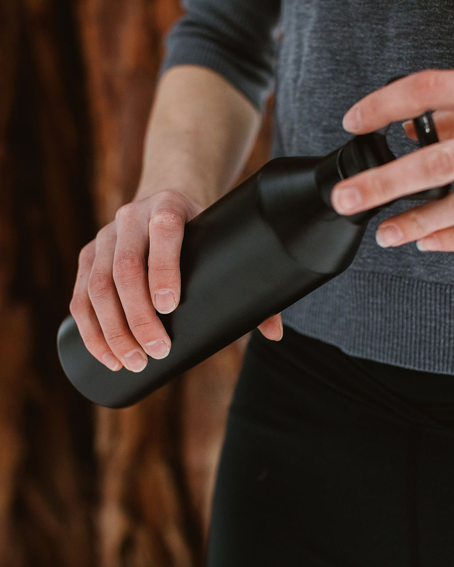 Herre | MiiR 23oz Narrow Bottle Black | MiiR | 23oz Narrow Bottle Black