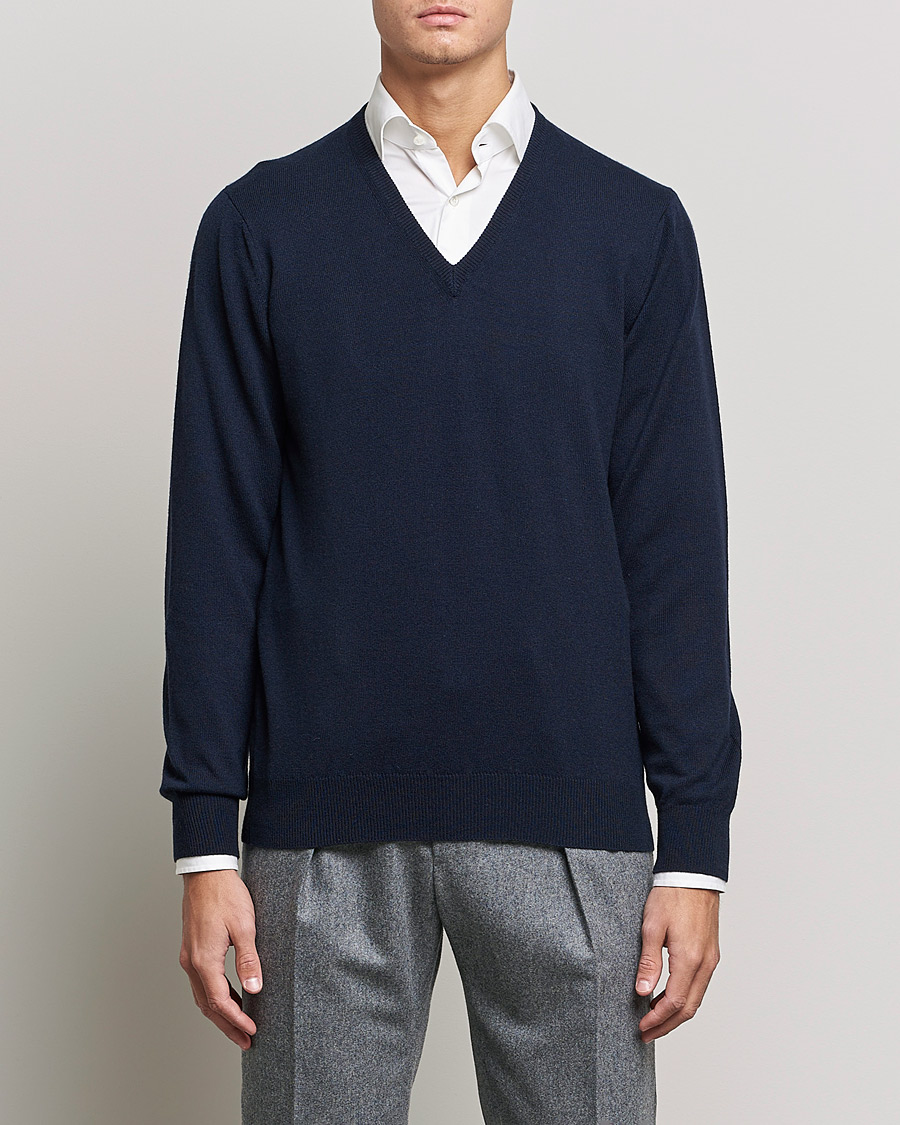 Herre | Kashmirtrøjer | Piacenza Cashmere | Cashmere V Neck Sweater Navy