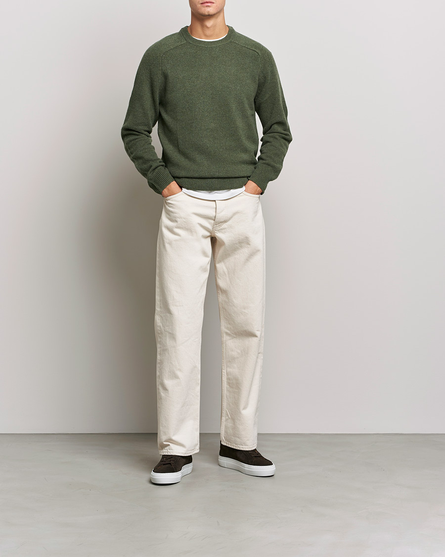 Herre | A Day's March | A Day's March | Brodick Lambswool Sweater Olive