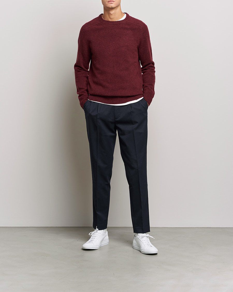 Herre | Trøjer | A Day's March | Brodick Lambswool Sweater Wine
