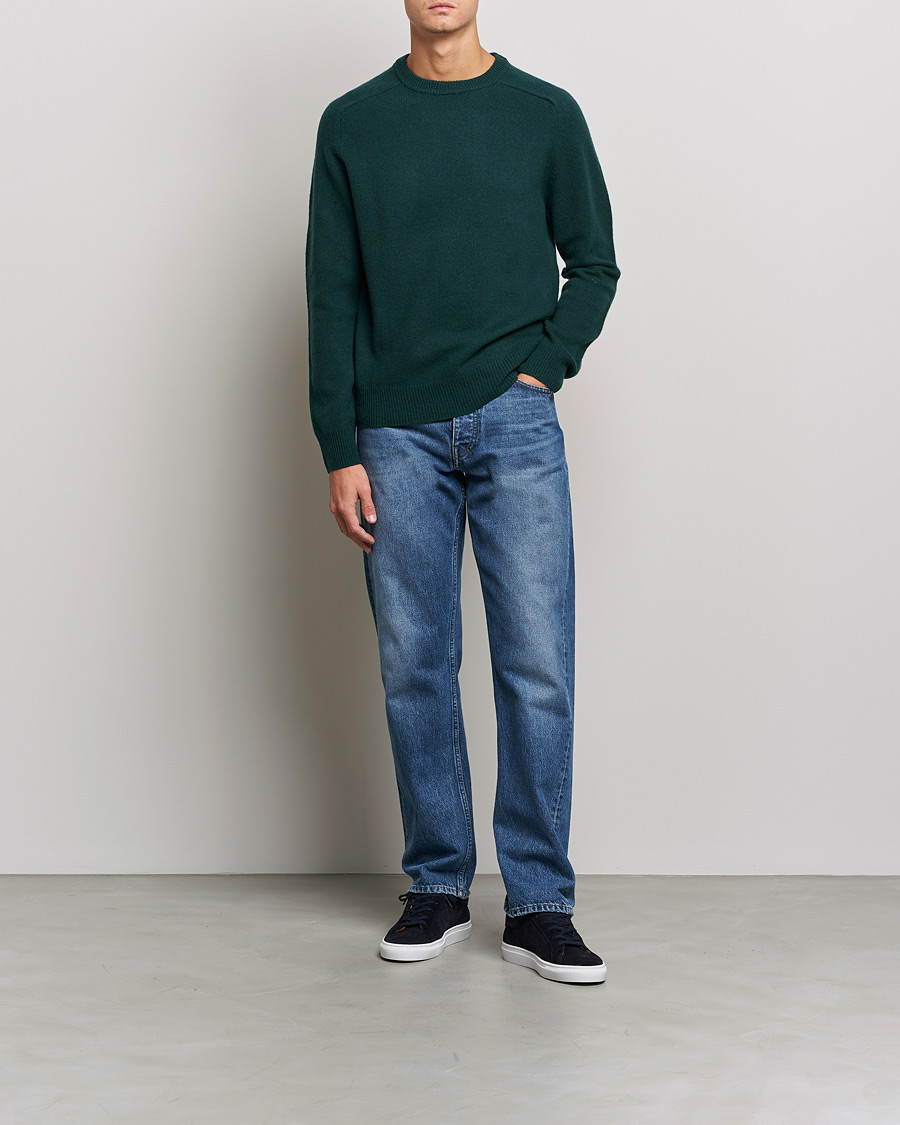 Herre | Strikkede trøjer | A Day's March | Brodick Lambswool Sweater Bottle Green