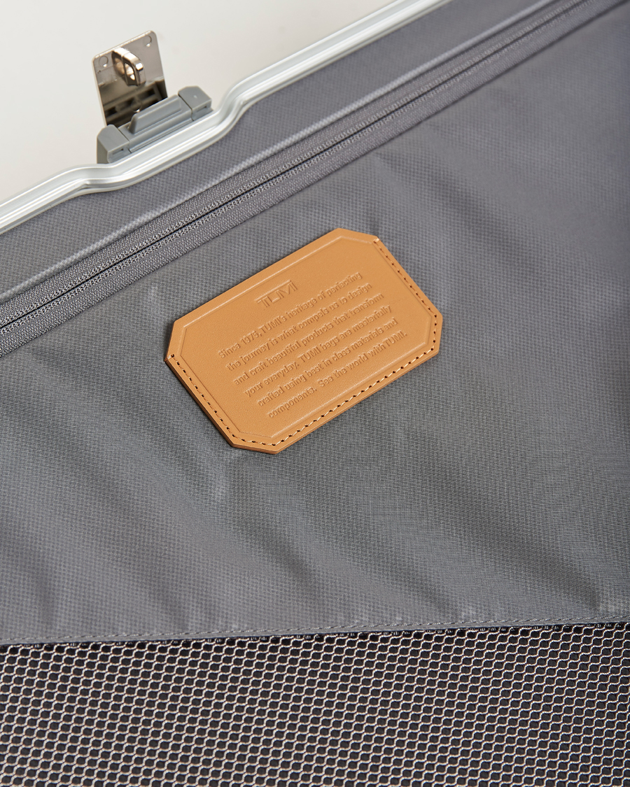 Herre | Tasker | TUMI | Extended Trip Aluminum Packing Case Texture Silver
