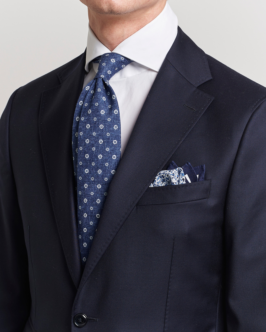 Herre | Amanda Christensen Box Set Printed Linen 8cm Tie With Pocket Square Navy | Amanda Christensen | Box Set Printed Linen 8cm Tie With Pocket Square Navy