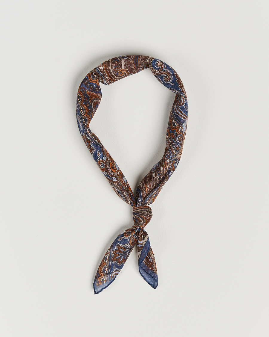 Herre | Amanda Christensen Cotton Voilé Printed Large Paisley Bandana Navy | Amanda Christensen | Cotton Voilé Printed Large Paisley Bandana Navy