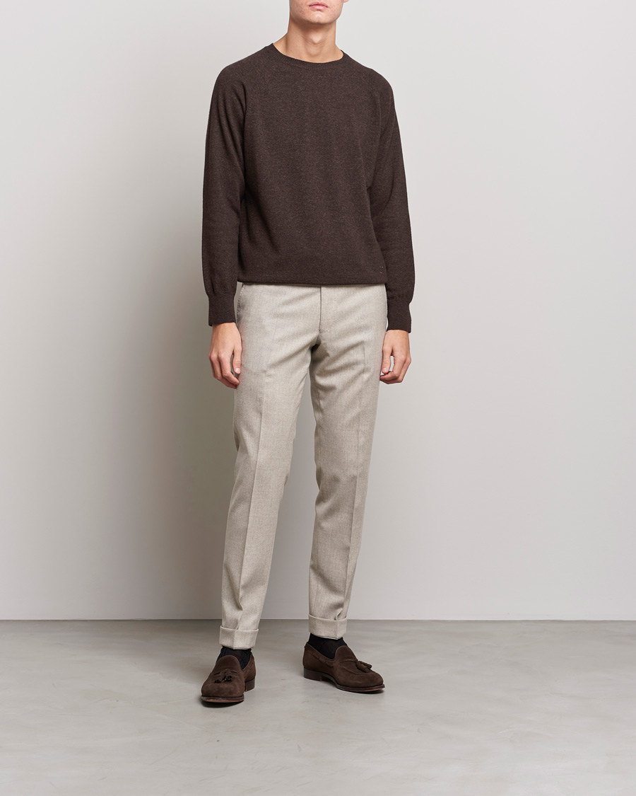 Herre | Trøjer | Oscar Jacobson | Gustaf Lambswool Raglan Crew Neck Dark Brown