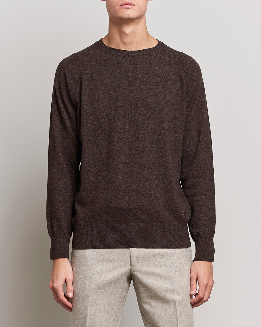 Herre | Trøjer | Oscar Jacobson | Gustaf Lambswool Raglan Crew Neck Dark Brown