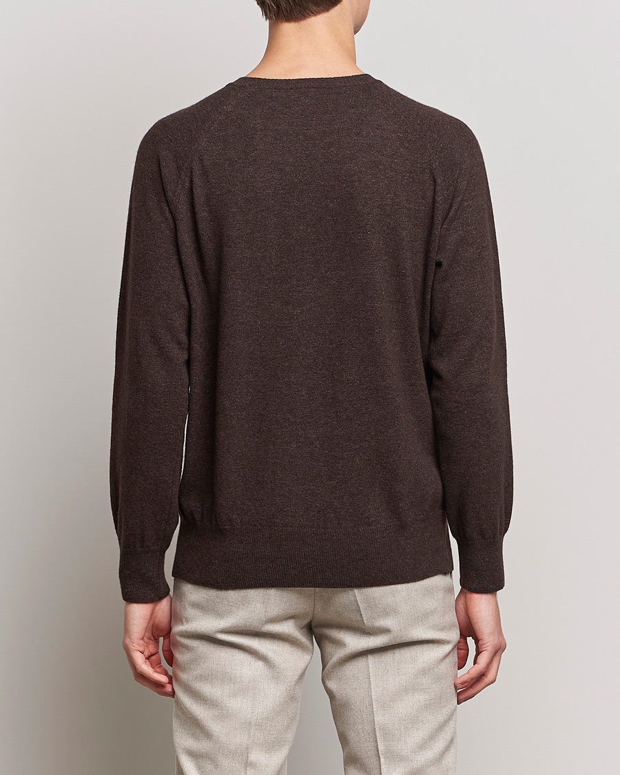 Herre | Trøjer | Oscar Jacobson | Gustaf Lambswool Raglan Crew Neck Dark Brown