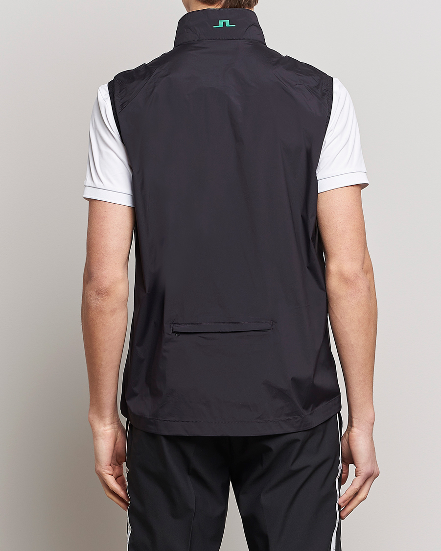 Herre | Veste | J.Lindeberg | Ash Light Packable Vest Rain Forest