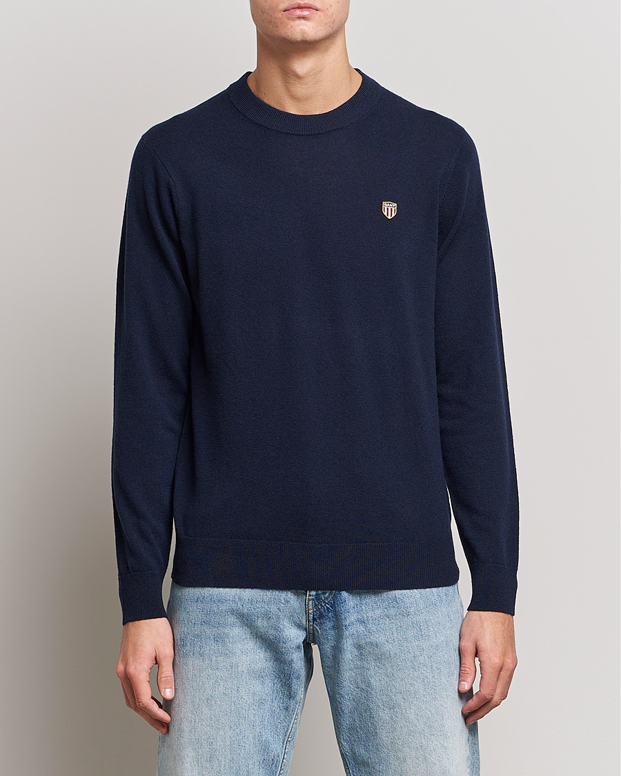 Herre | Trøjer | GANT | Banner Shield Lambswool Crew Neck Eavning Blue