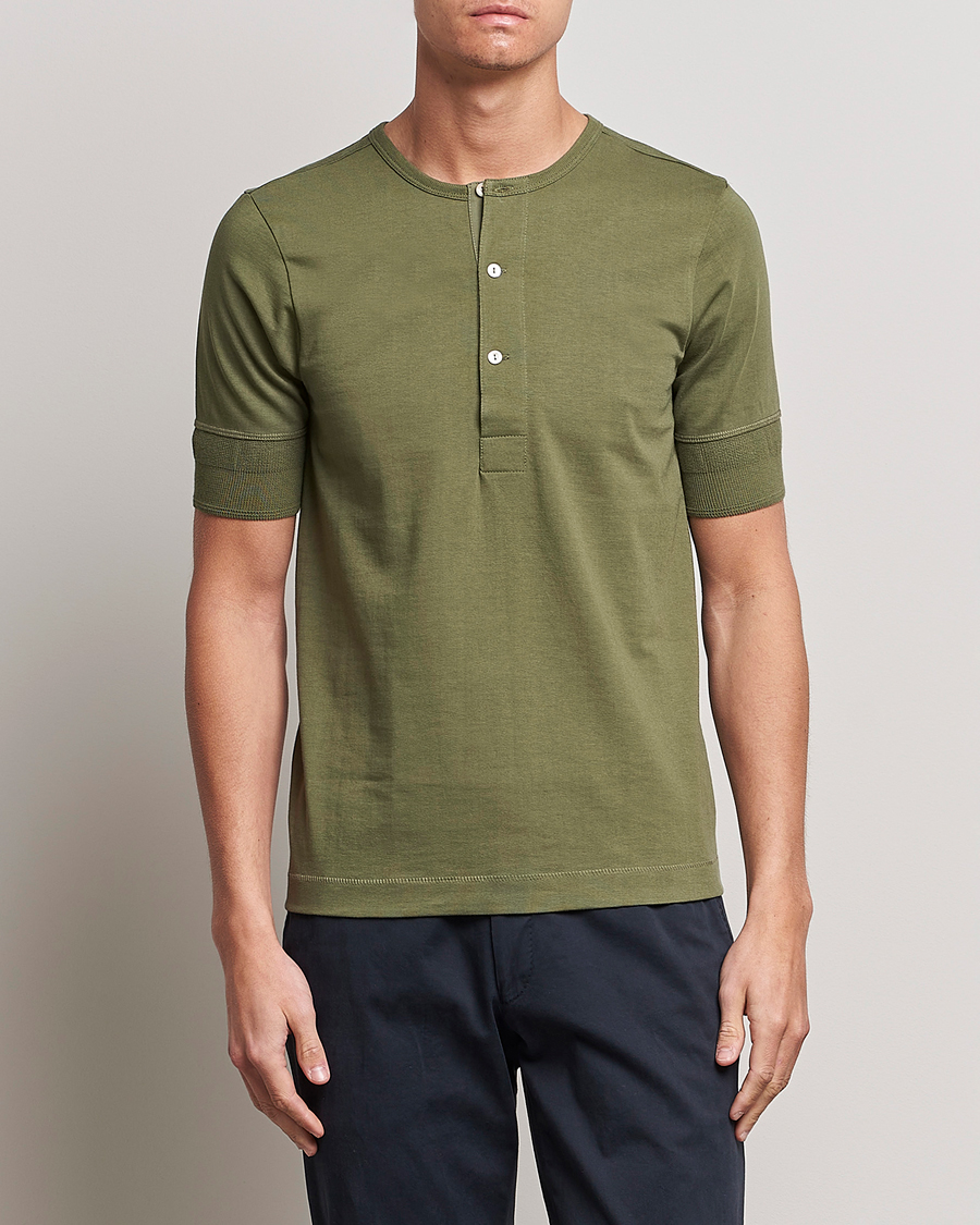 Men |  | Merz b. Schwanen | Short Sleeve Organic Cotton Henley Army