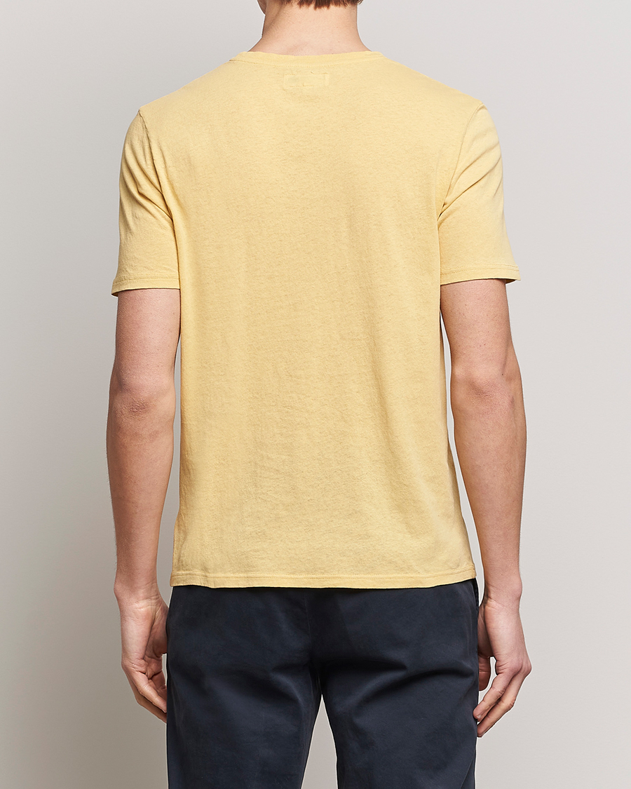 Herre | T-Shirts | Merz b. Schwanen | Organic Cotton Washed Crew Neck T-Shirt Yellow