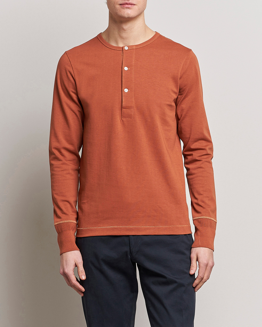 Herre | Trøjer | Merz b. Schwanen | Classic Organic Cotton Henley Sweater Sierra Red
